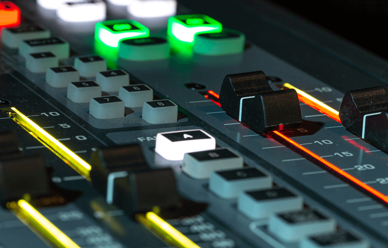 digital-mixer-recording-studio-close-up